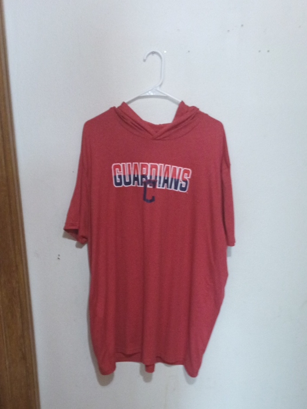New Era Red Cleveland Guardians Short-Sleeve Hoodie Tee